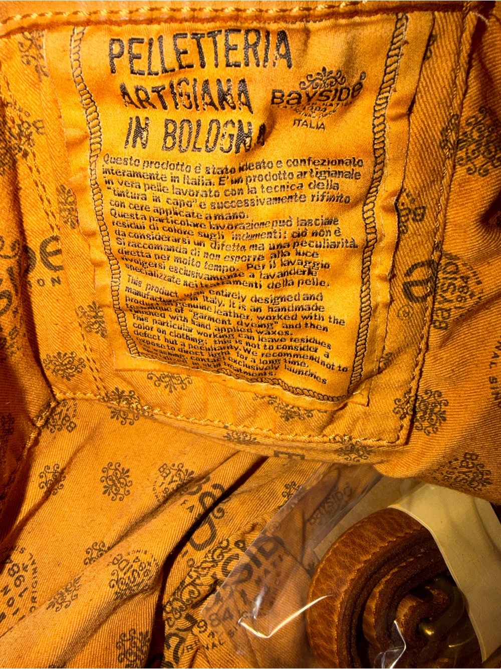 NWT Lusher Bayside84 Oversized Vintage Hobo Carryall
Beautiful leather smell!! - Picture 7 of 16
